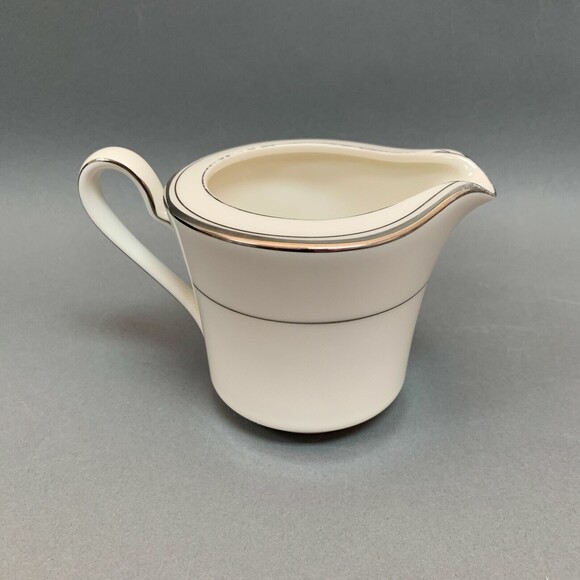 Noritake Ivory China Champlain 7553 Creamer Japan Platinum Trim - Picture 4 of 8